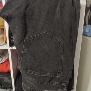 black low-rise boyfriend jeans